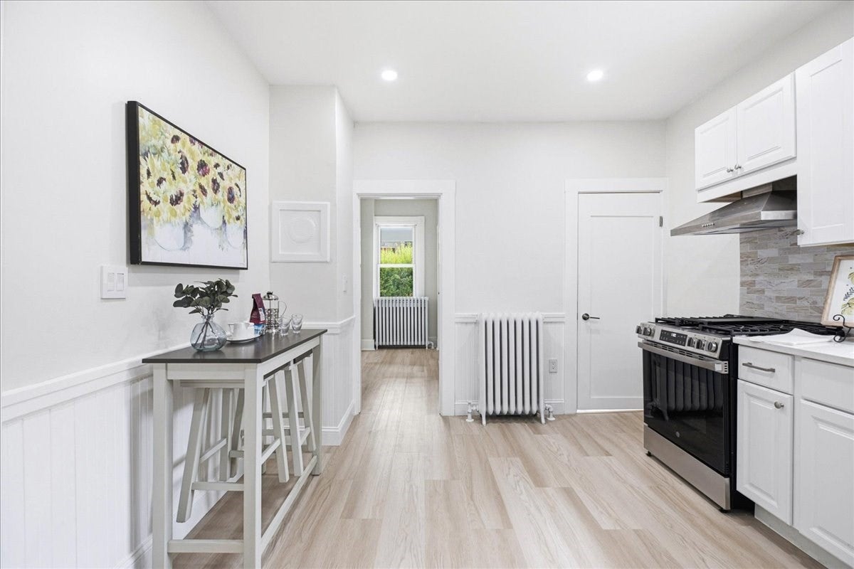 29 Wentworth Ave, Stoughton, MA Photo #10