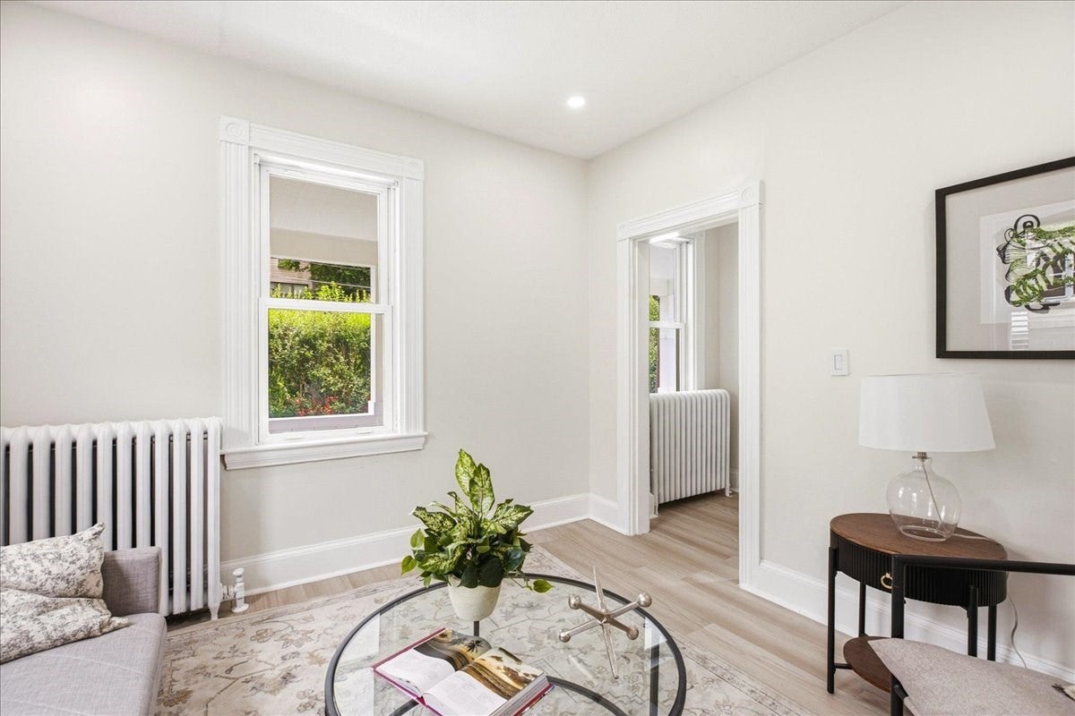 29 Wentworth Ave, Stoughton, MA Photo #6