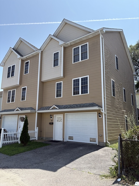 39 Sigel St