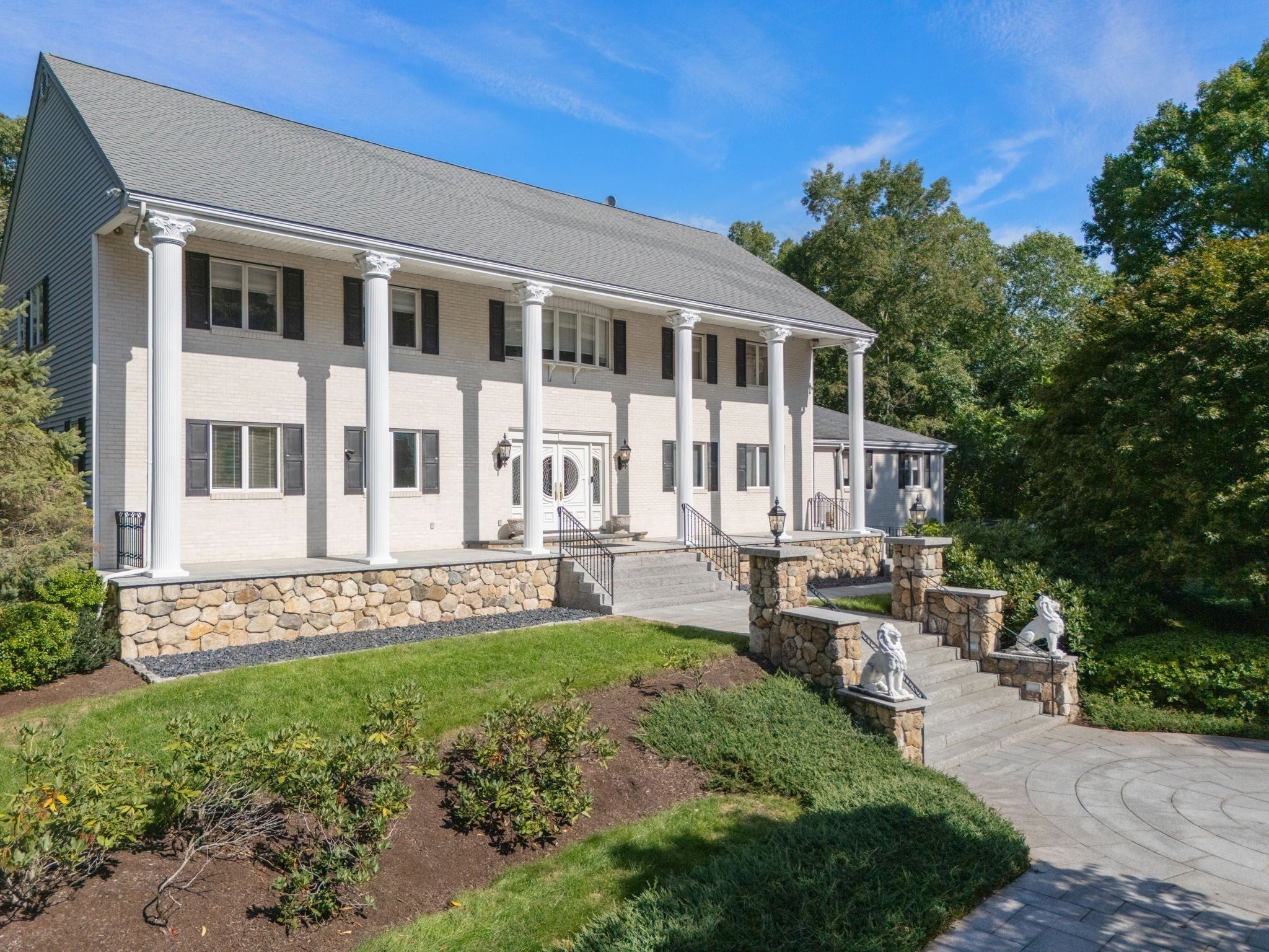 Photo of 14 Grand Hill Dr, Dover, MA