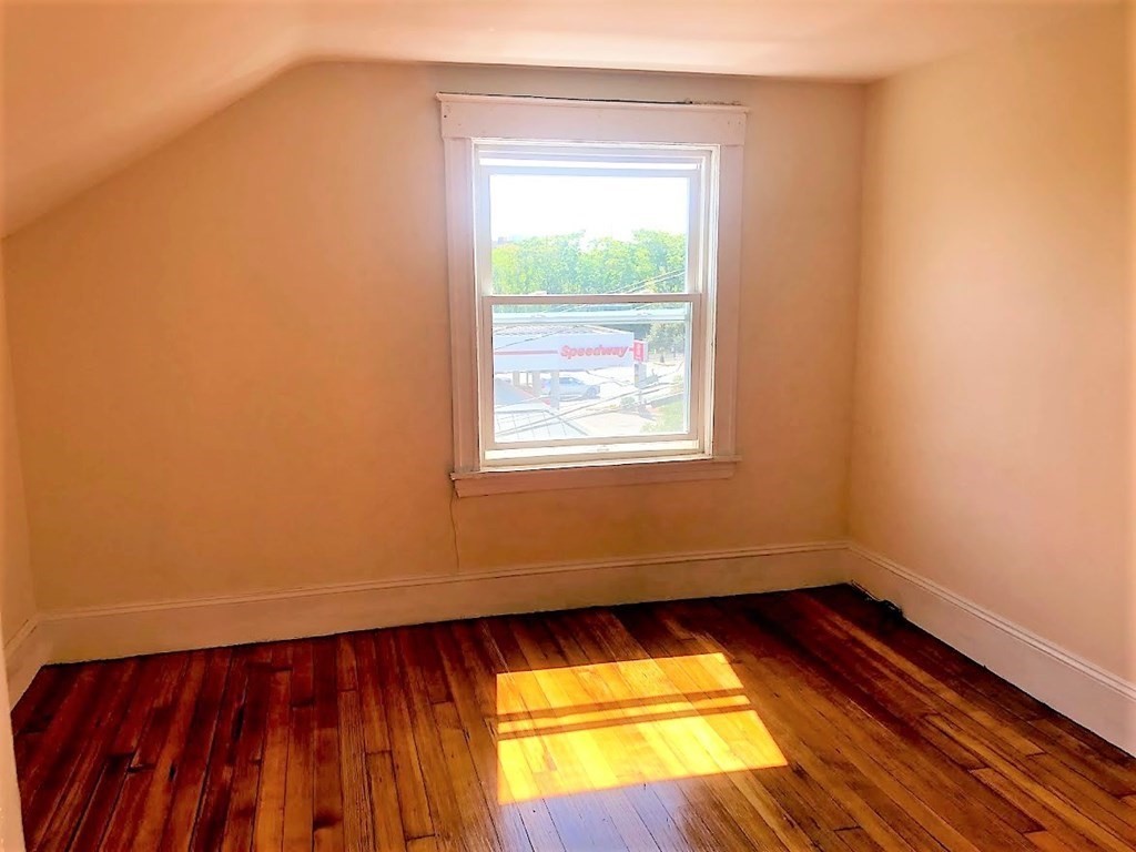82 Empire Street 2