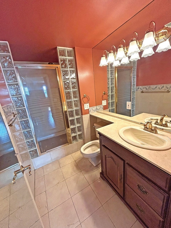 Watertown, Massachusetts 02472, United States, 2 Bedrooms Bedrooms, ,2 BathroomsBathrooms,Residential,Active,197298