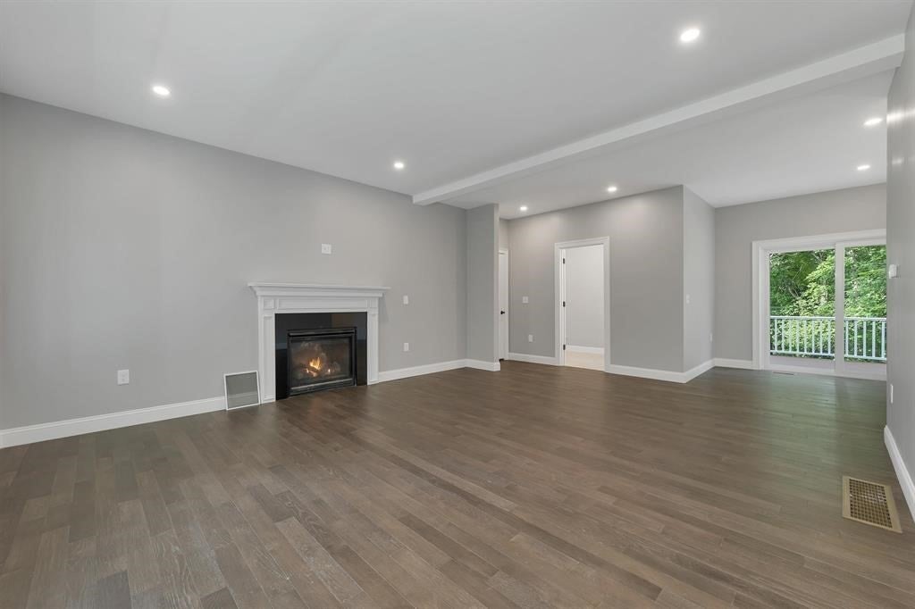 60 Jenkins Rd, Bedford, NH, 60 Jenkins Rd, Bedford, NH Photo #17