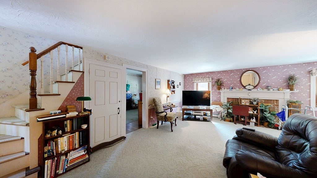 18 North Ave, Attleboro, MA, 18 North Ave, Attleboro, MA Photo #5