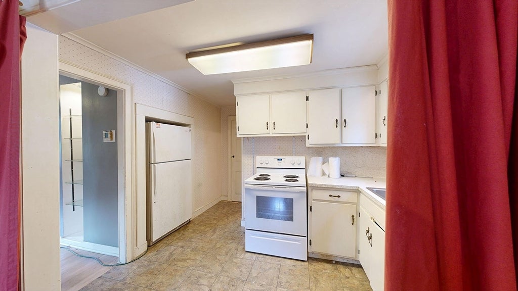 18 North Ave, Attleboro, MA, 18 North Ave, Attleboro, MA Photo #29