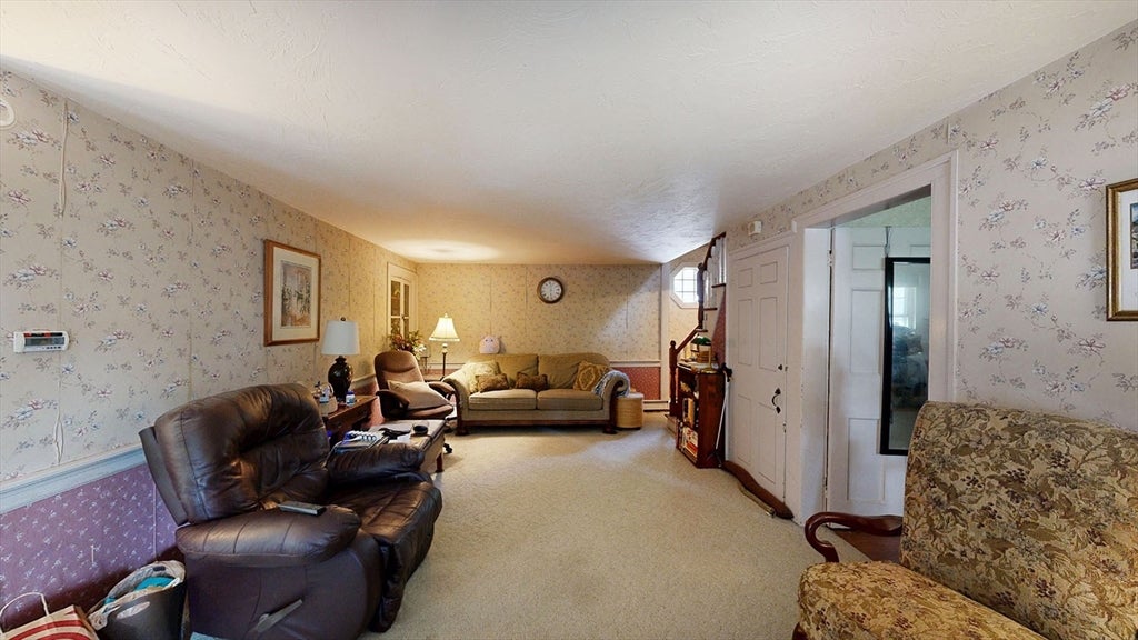 18 North Ave, Attleboro, MA, 18 North Ave, Attleboro, MA Photo #4