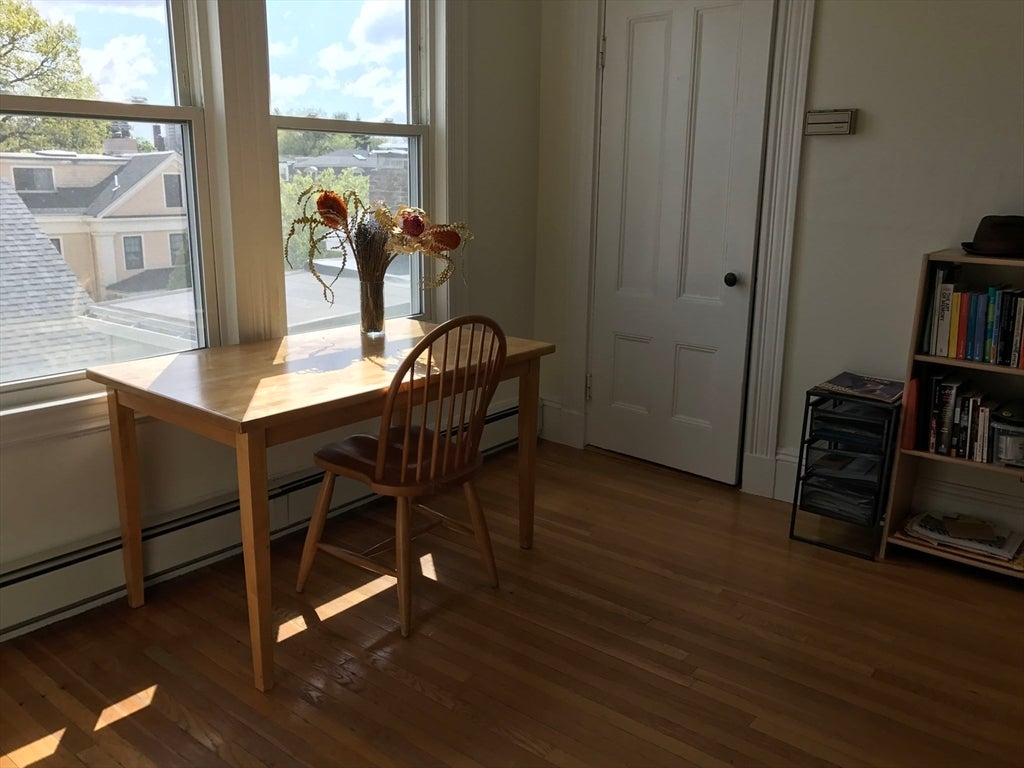118 Inman St #3, Cambridge, MA Photo #4