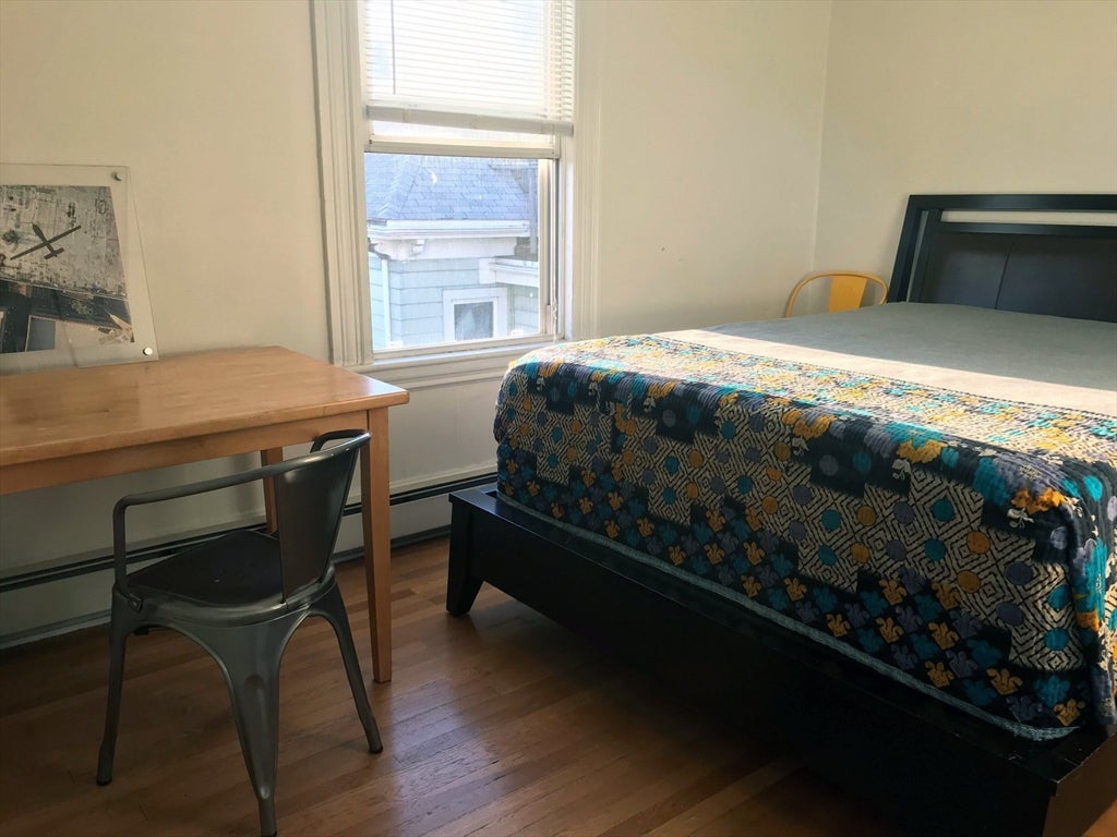 118 Inman St #3, Cambridge, MA Photo #3