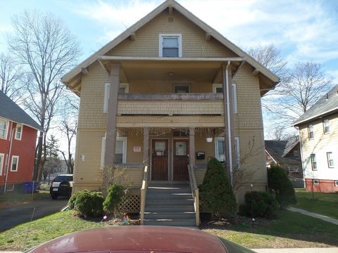 61-63 Dexter St Springfield MA 01105