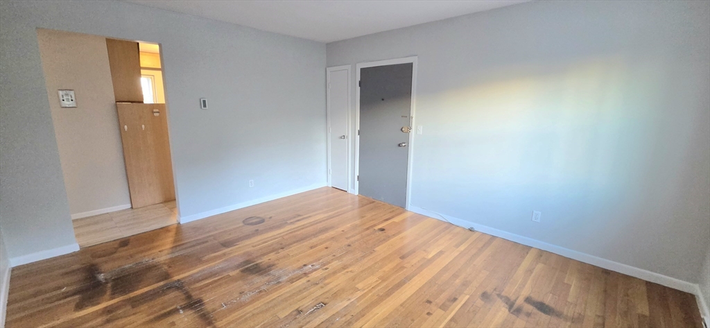 5 Waldemar Ave #3, Boston, MA Photo #8