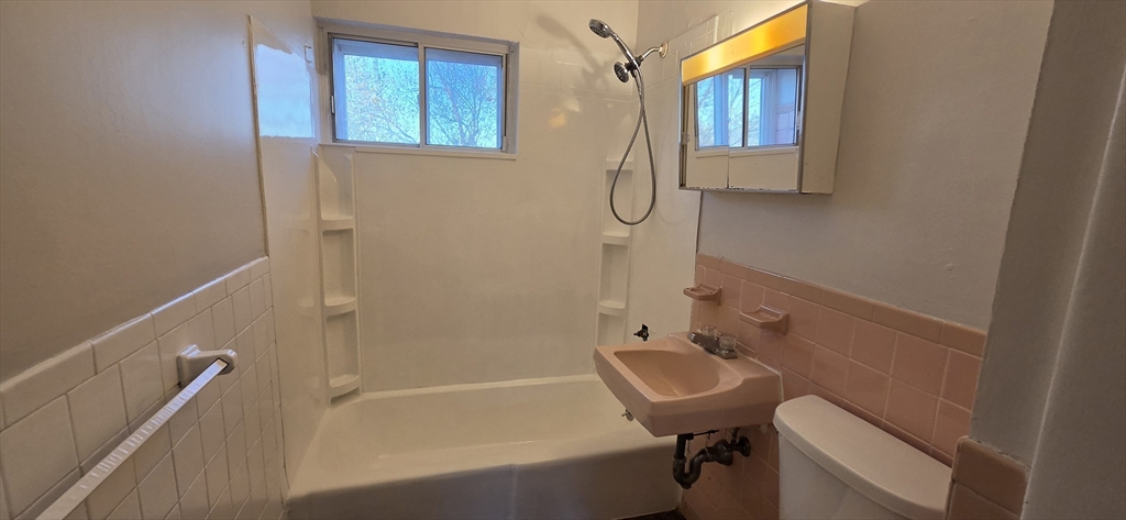 5 Waldemar Ave #3, Boston, MA Photo #9