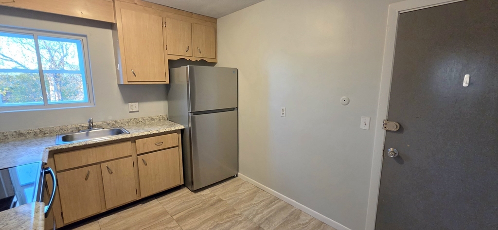 5 Waldemar Ave #3, Boston, MA Photo #4