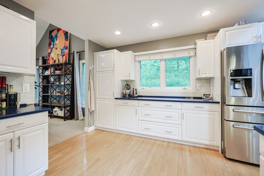14 Thompson Ct