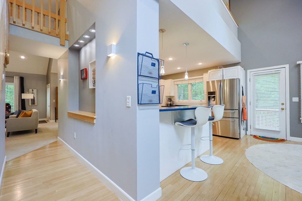 14 Thompson Ct