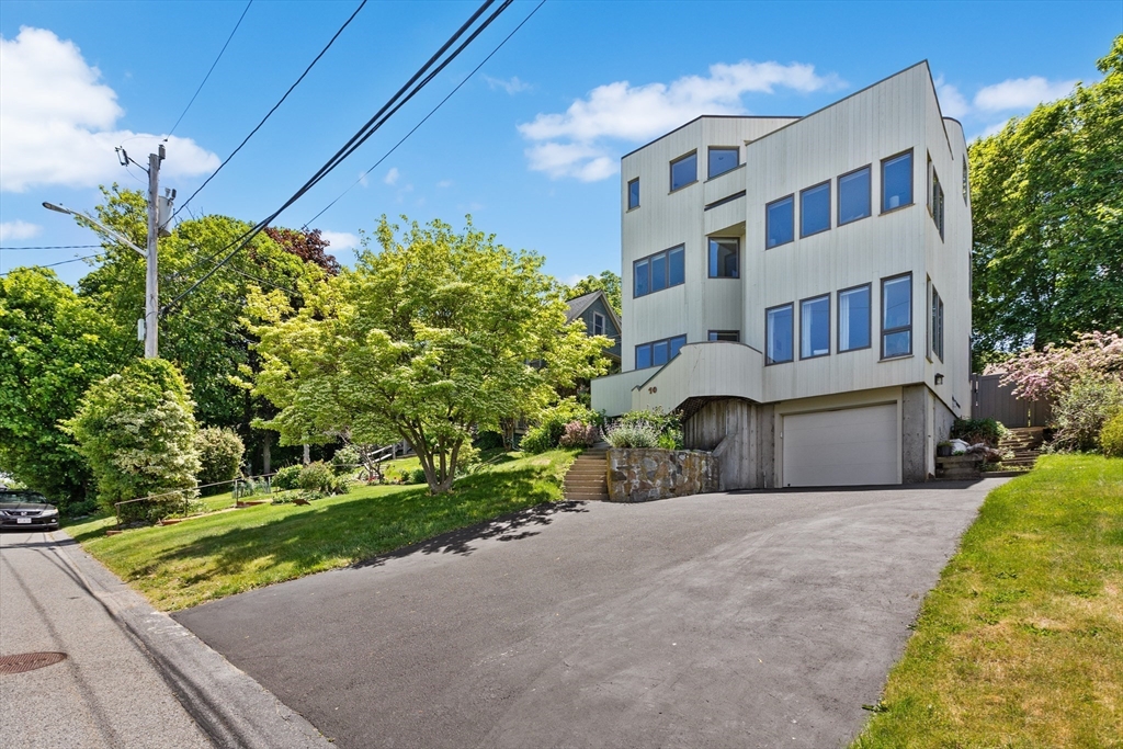 10 Prospect Ave