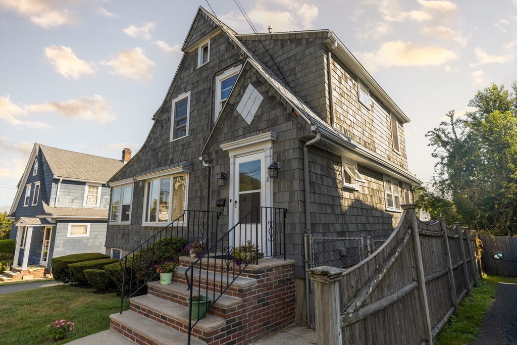 181 Grovers Ave