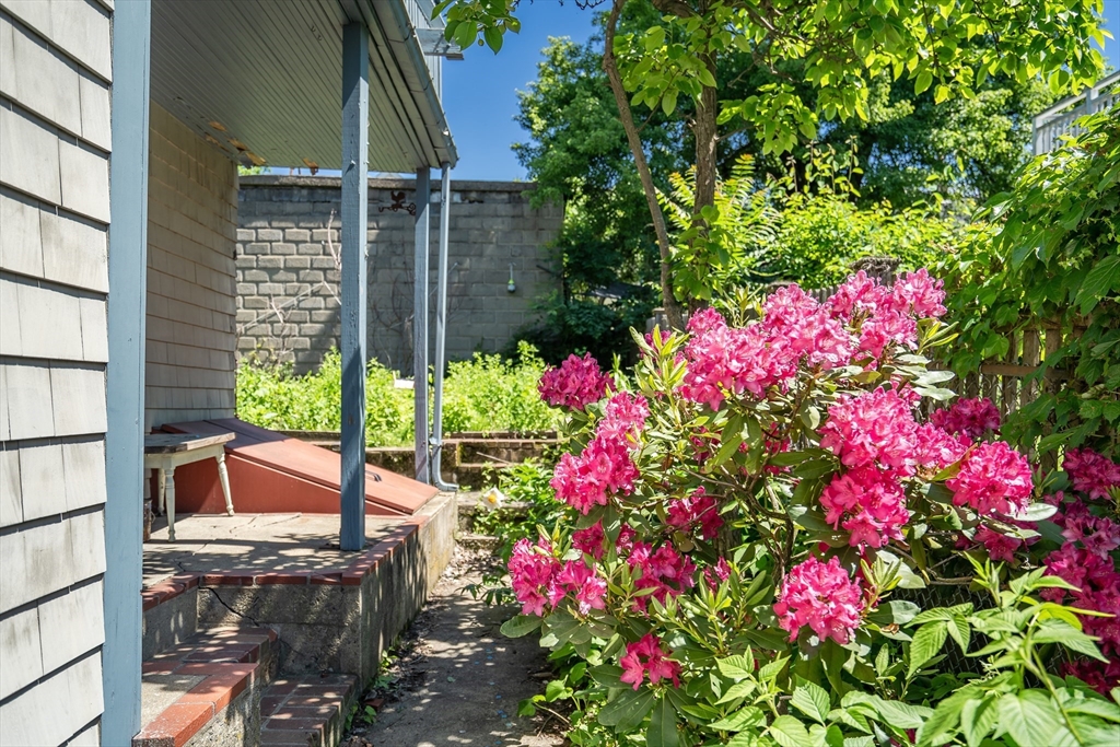 8 Parker Pl
