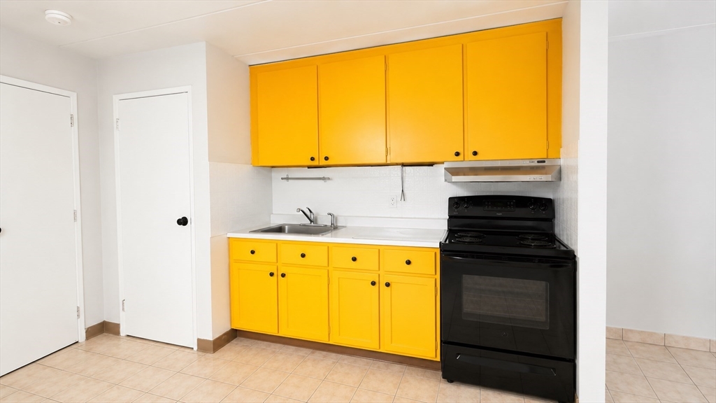 126 Beaver St 4