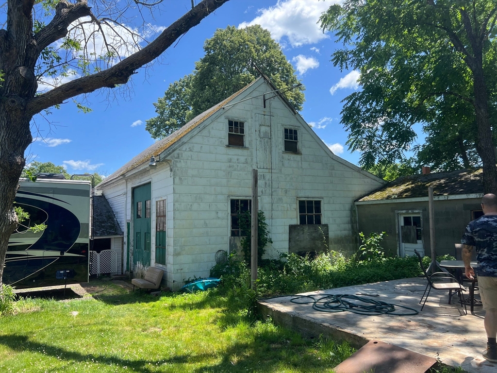 129 Turnpike St