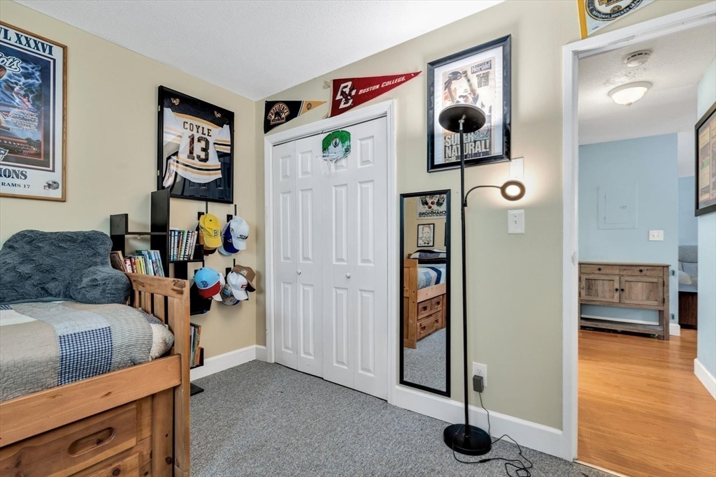 Plymouth, Massachusetts 02360, United States, 2 Bedrooms Bedrooms, ,1 BathroomBathrooms,Residential,Active,234446