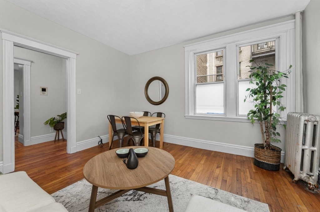 8 Kinross Rd 2