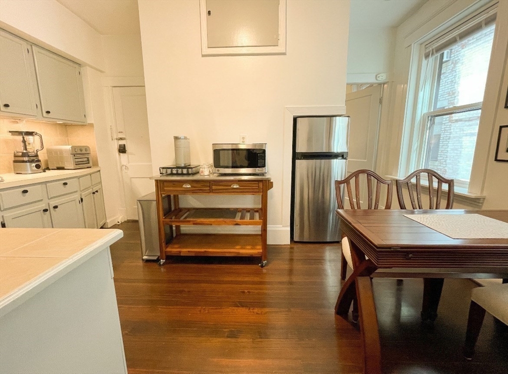 1870 Commonwealth Avenue 8