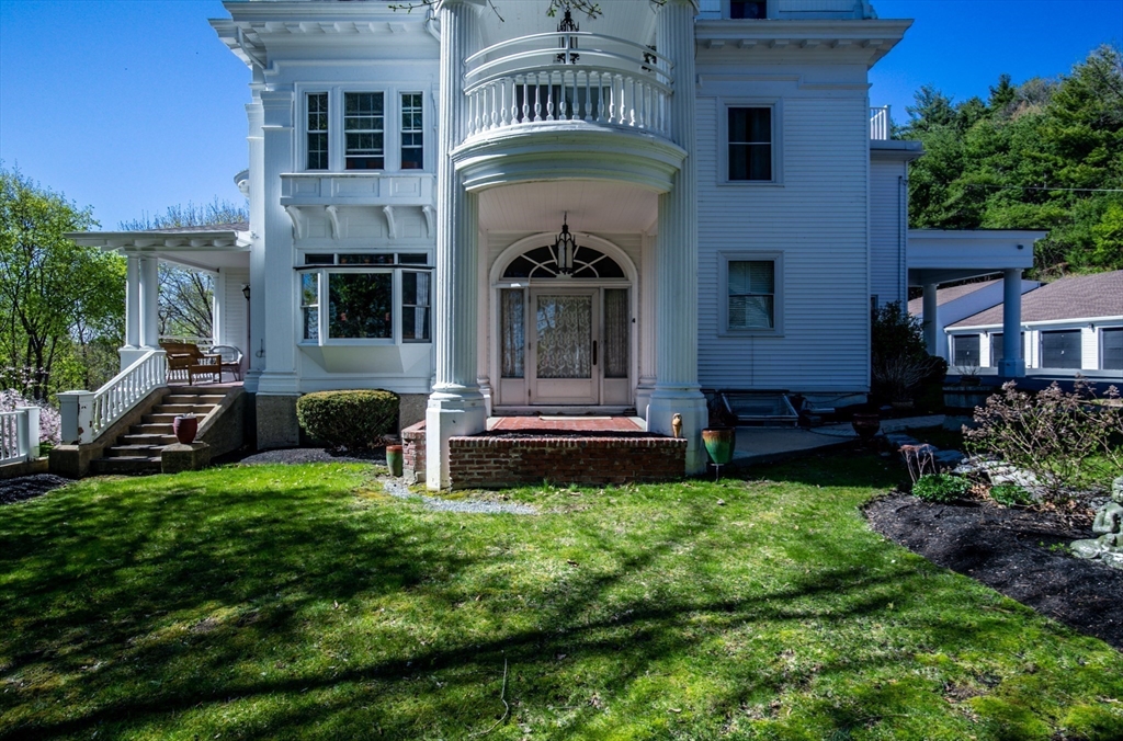 1401 Great Pond Rd 4