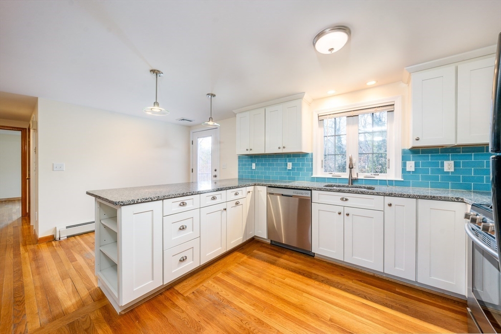 121 S Yarmouth Rd