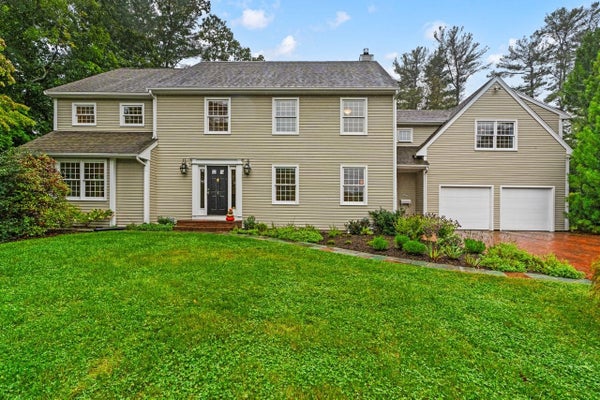 3 KING PHILIP PATH, HINGHAM, MA 02043 - Image 8d14d176ec0fc09f647f210f2c1fefdf/2547138749