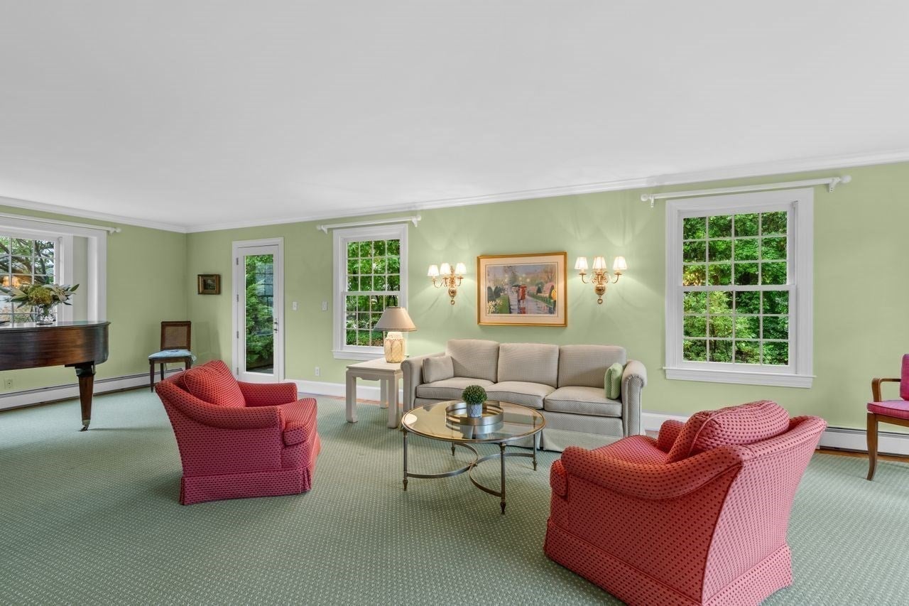 3 King Philip Path