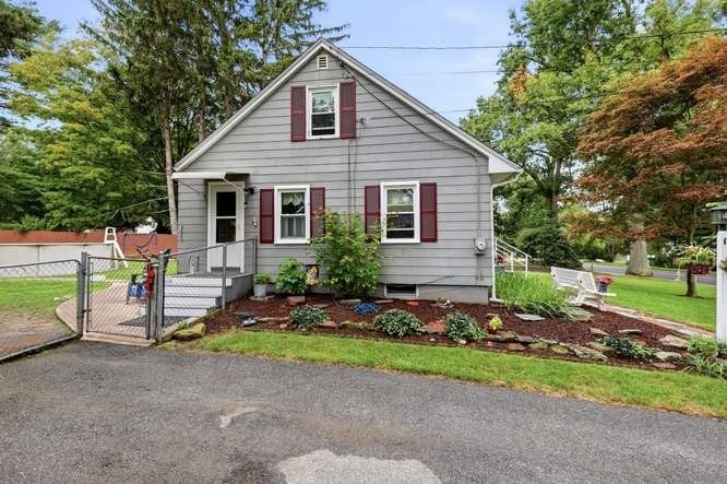 386 Parker St, East Longmeadow, MA, 386 Parker St, East Longmeadow, MA Photo #5