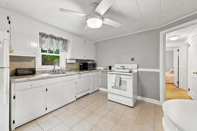 386 Parker St, East Longmeadow, MA, 386 Parker St, East Longmeadow, MA Photo #21