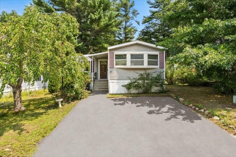 Photo of 14 Judith Cir, Wareham, MA 02576 (MLS # 73568012)