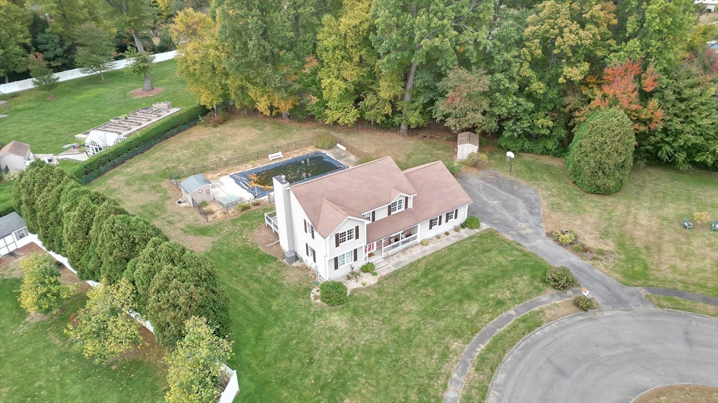 49 Hearthstone Dr