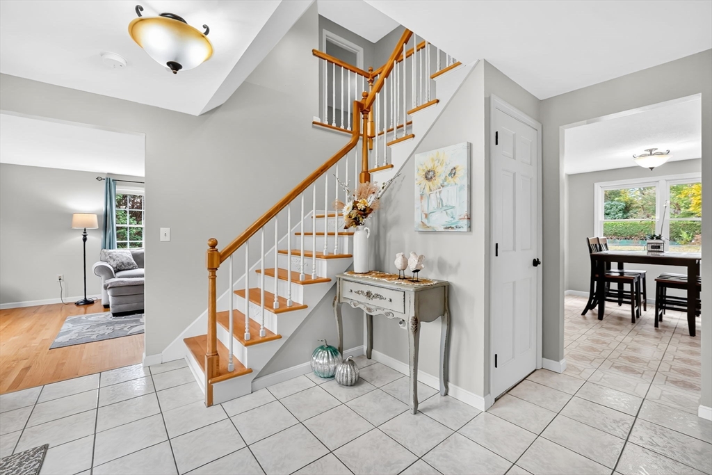 49 Hearthstone Dr