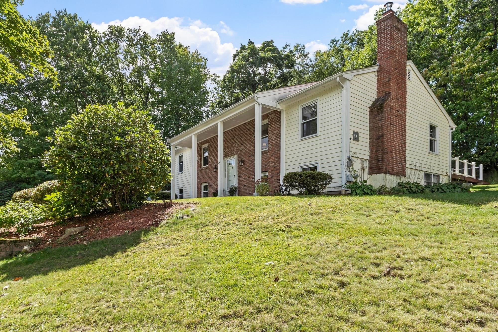 43 Windy Ridge Rd