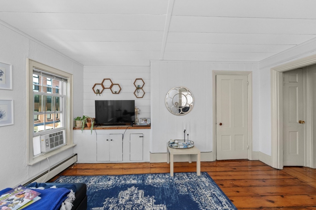 339 Bunker Hill Street