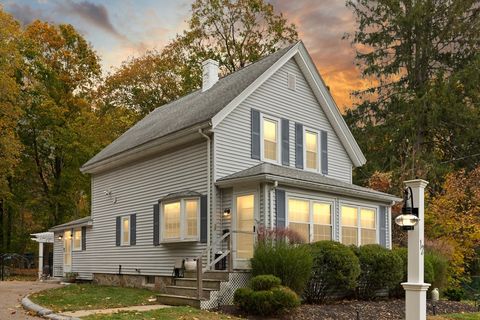 12 Holmes St Easton MA 02356