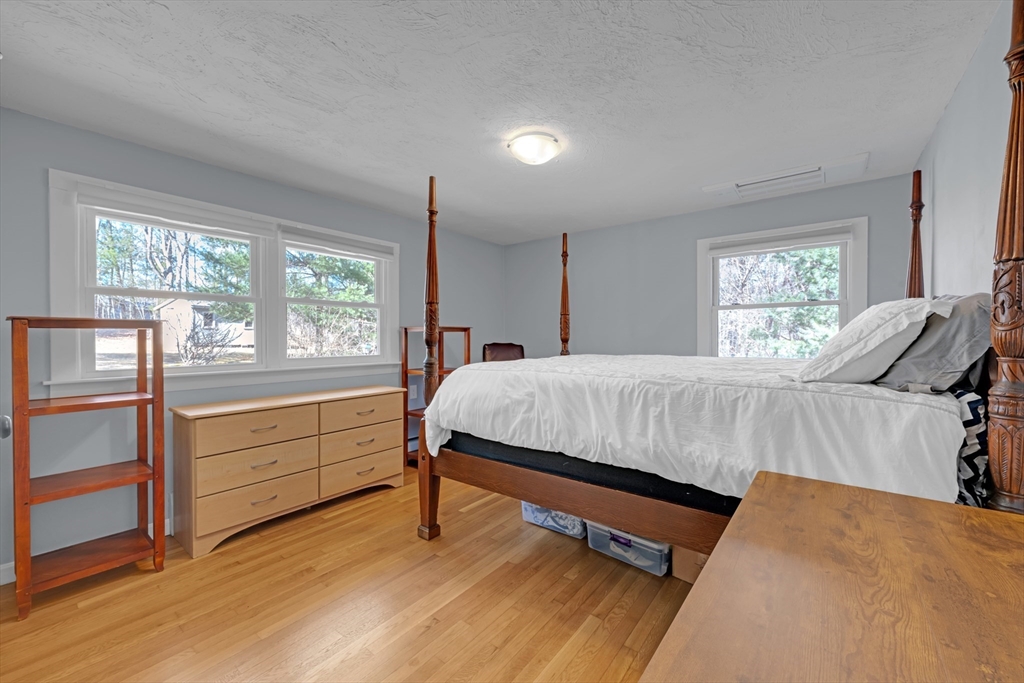 3 Santom St, Auburn, MA Photo #19