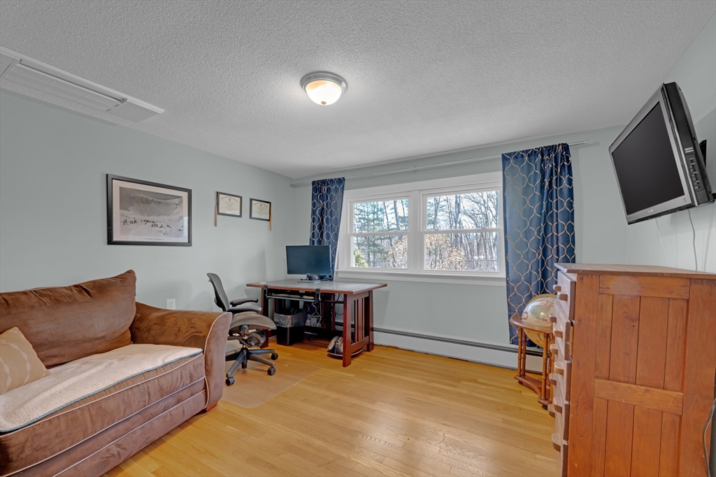 3 Santom St, Auburn, MA Photo #24