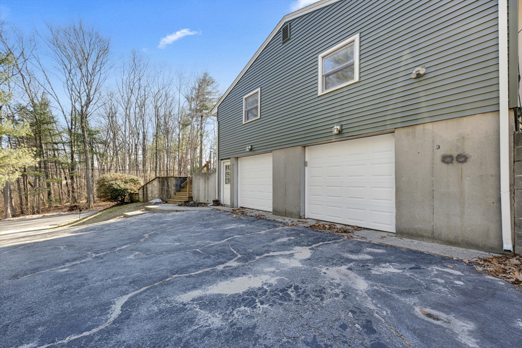 3 Santom St, Auburn, MA Photo #6