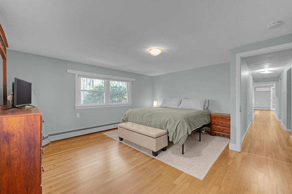 3 Santom St, Auburn, MA Photo #21