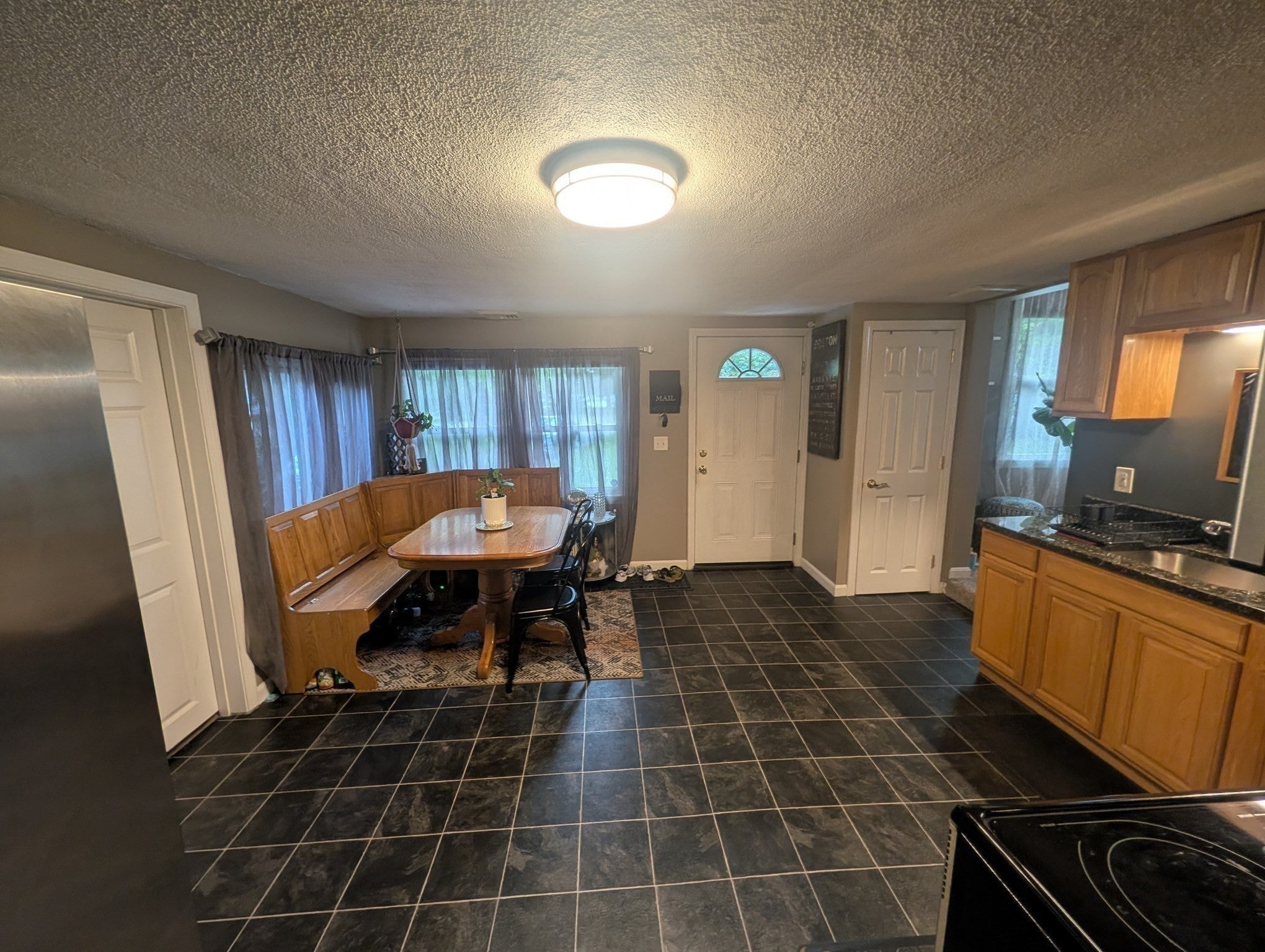195 Ambrose St, Springfield, MA, 195 Ambrose St, Springfield, MA Photo #7