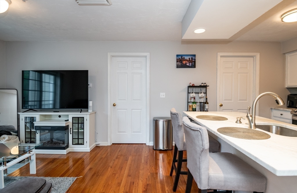 234 Water St 204