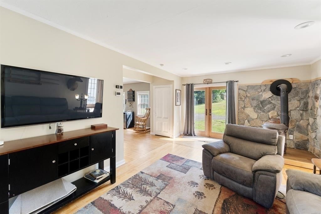 1530 Hartford Pike, Killingly, CT Photo #8