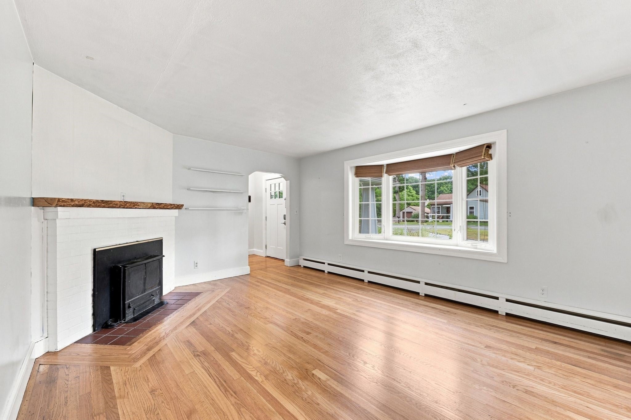 20 Sunset Ave, South Hadley, MA Photo #6
