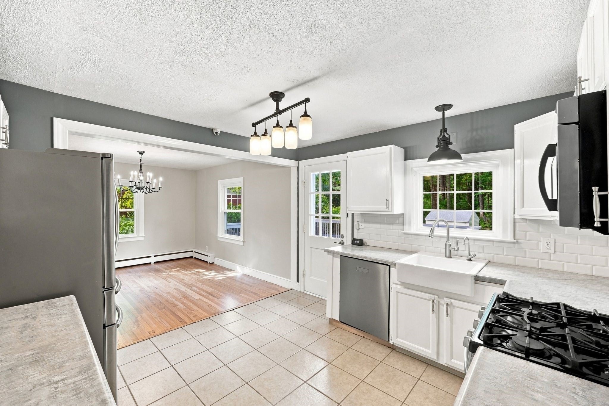 20 Sunset Ave, South Hadley, MA Photo #13