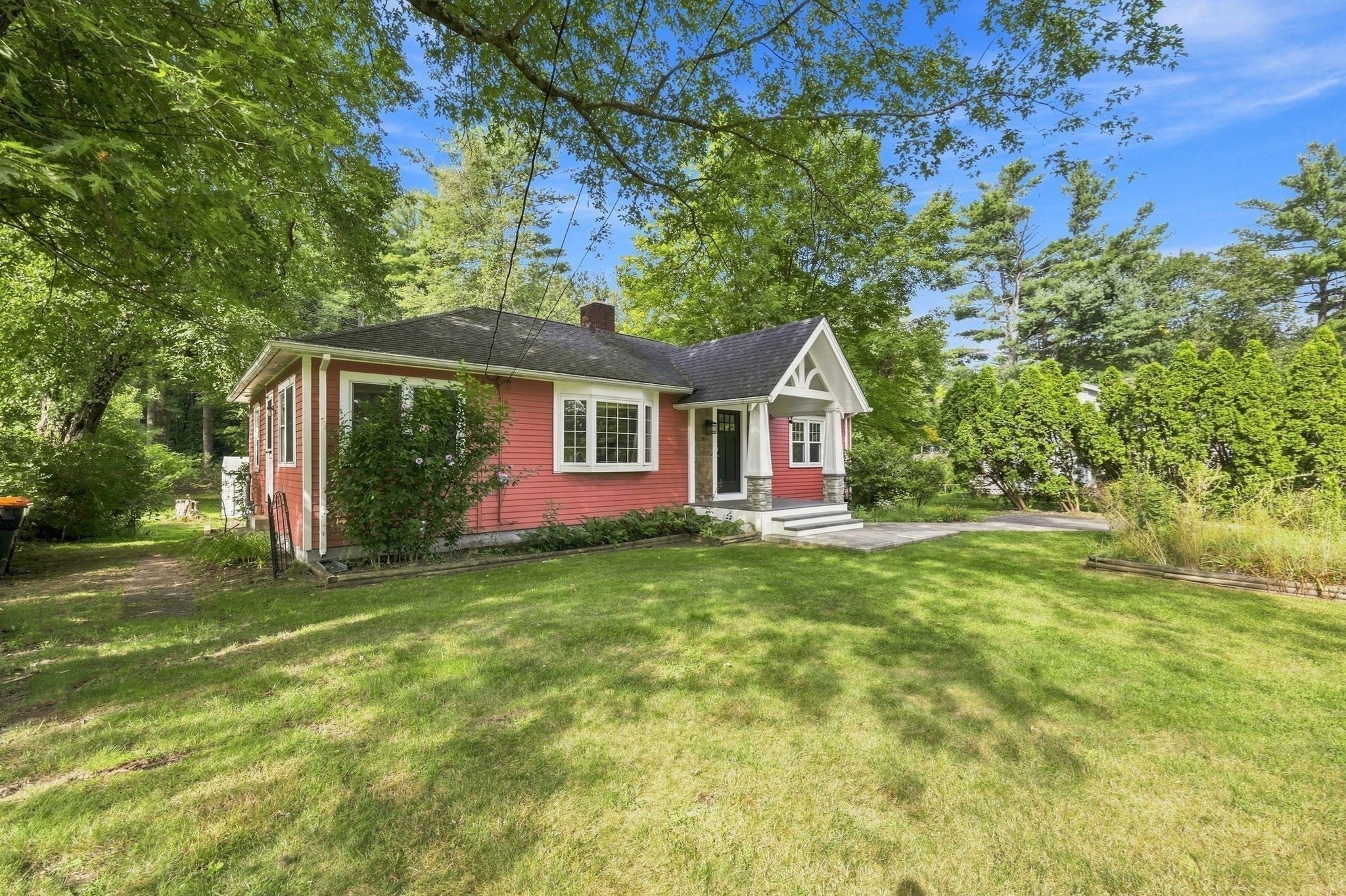 20 Sunset Ave, South Hadley, MA Photo #3