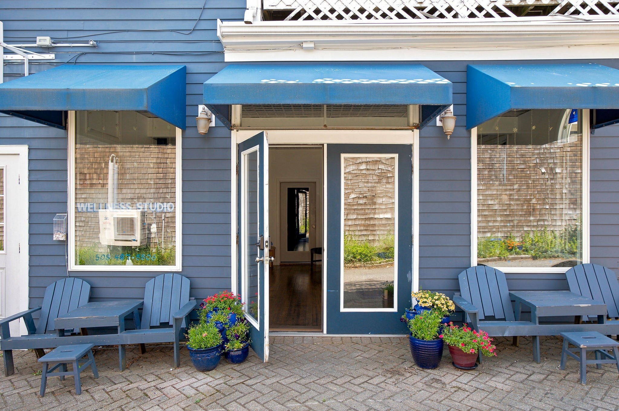 306 Commercial Street 2