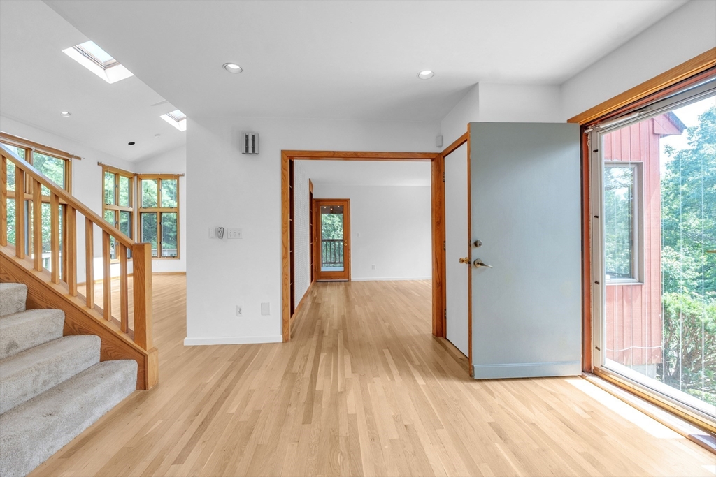9 Stony Brook Rd